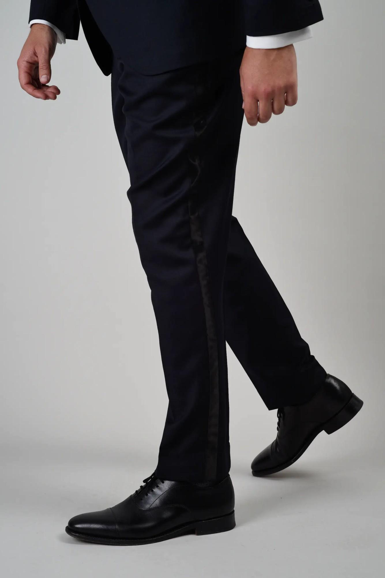 Modcon Lookbook 10